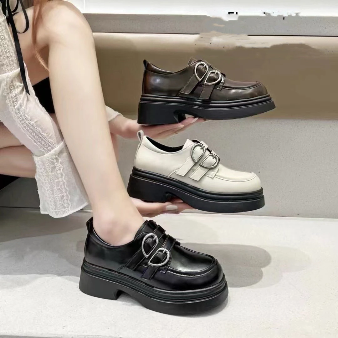时尚新款皮面小单鞋2024新款舒适百搭女士单鞋 8818