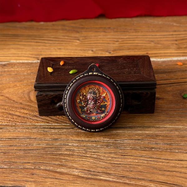 马头明王藏式纯手工彩绘立体唐卡擦擦可挂项链吊坠配饰车挂牛皮壳