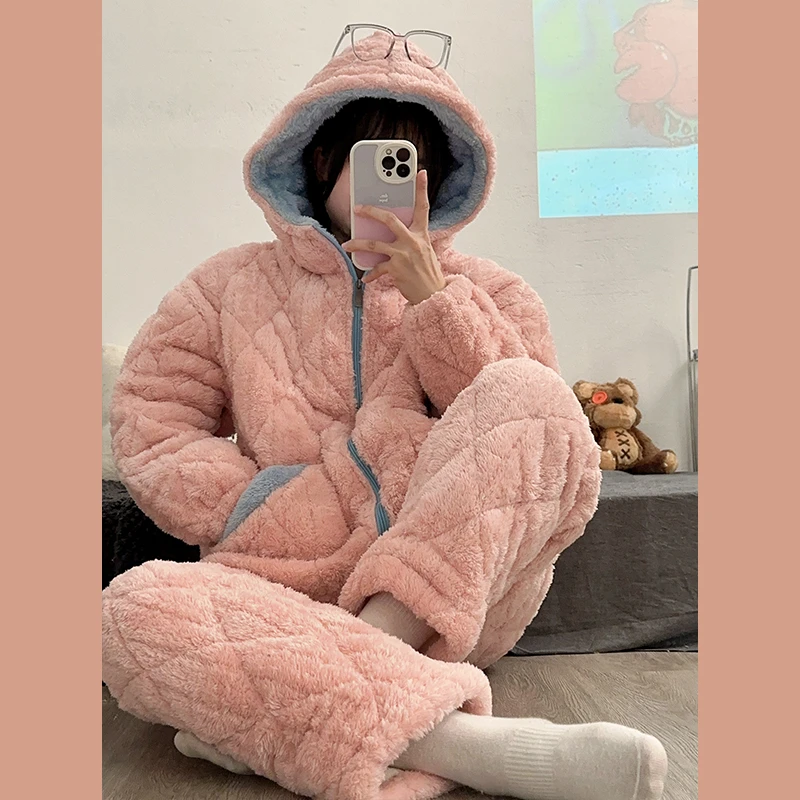 睡衣女冬三层夹棉2023年新款珊瑚绒加厚加绒保暖法兰绒家居服套装