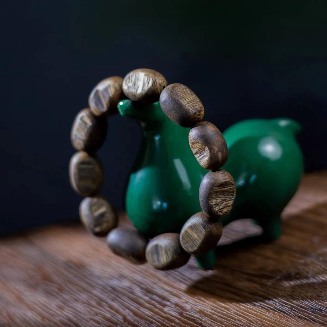 奇楠沉香留疤单圈沉水浮10克.多样性发一C028ZZ