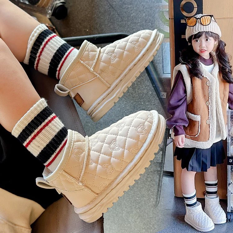 女童雪地靴2024冬季新款宝宝小熊印花棉靴小女生网红百搭短筒棉靴