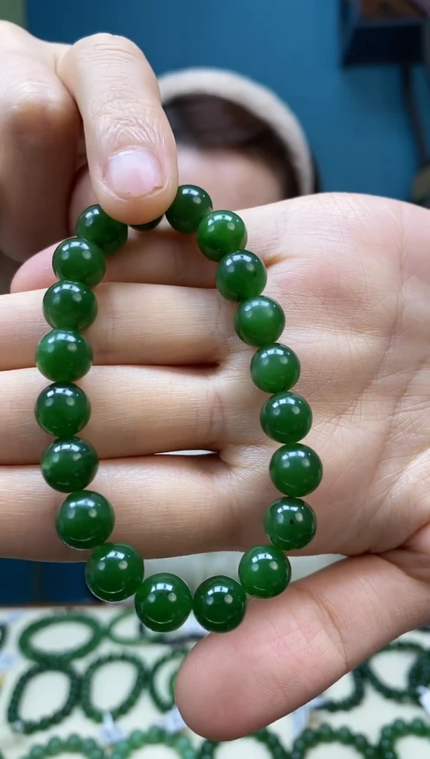 【闪购商品】和田玉（碧玉）±10MM带矿点带生长纹单圈未镶嵌手串