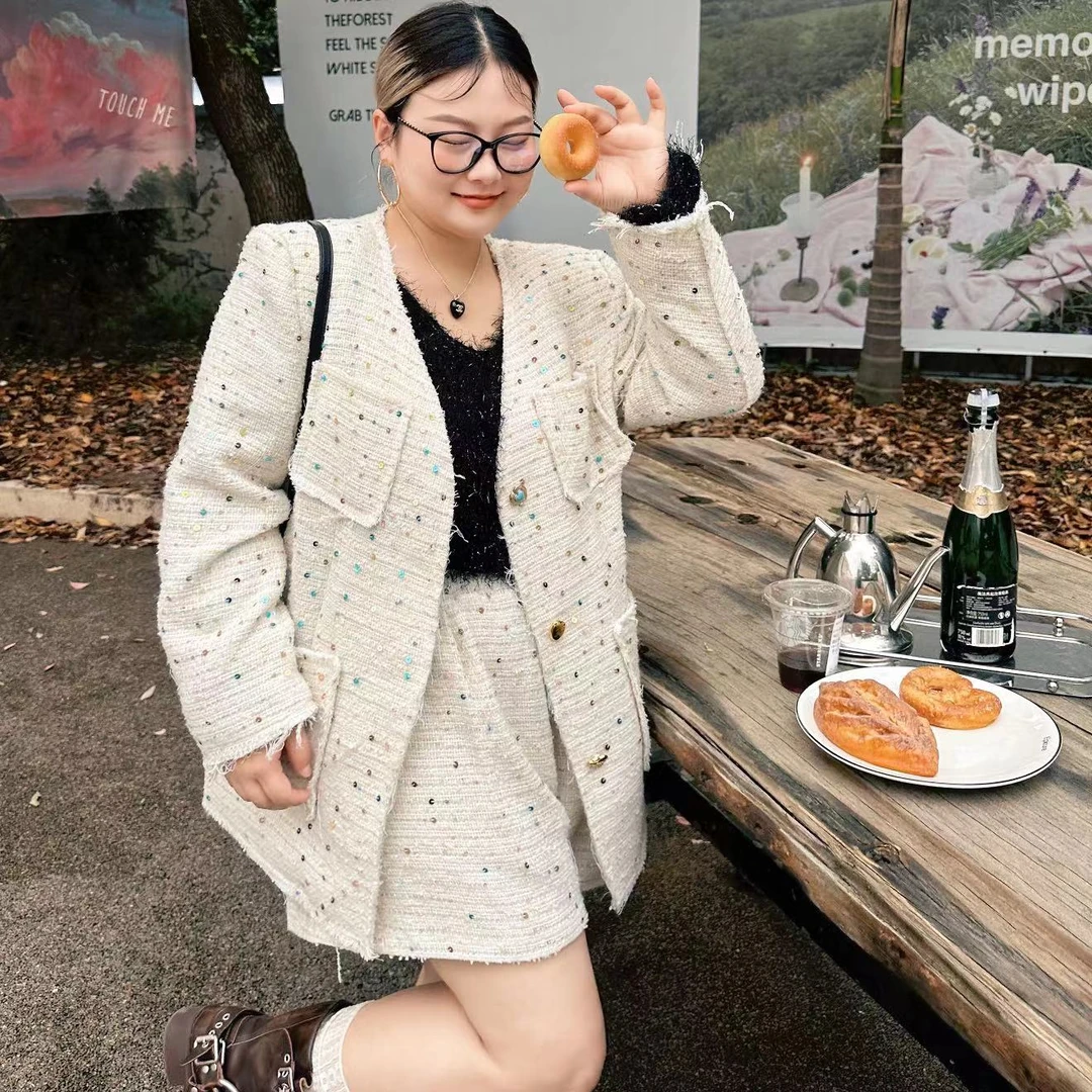 现  AZHOU'SDAY “财阀千金 定制款小香风套装 ” T1011XFBTZ