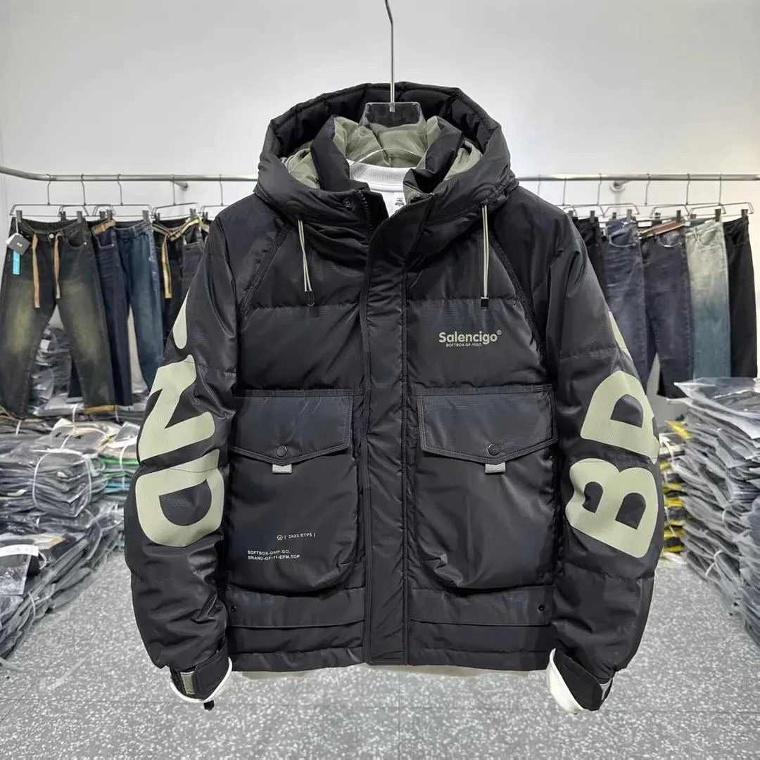 波司澄冬季新款潮牌字母印花立领羽绒服男鸭绒上衣面包服休闲免洗