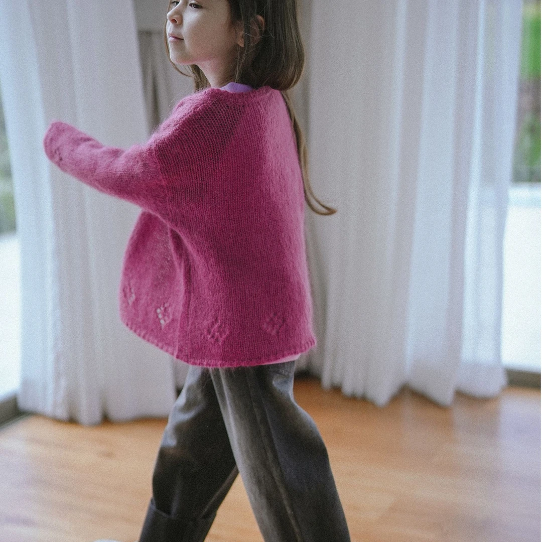 史豌豆女童2023秋季新款朦胧美感慵懒针织开衫  Q896
