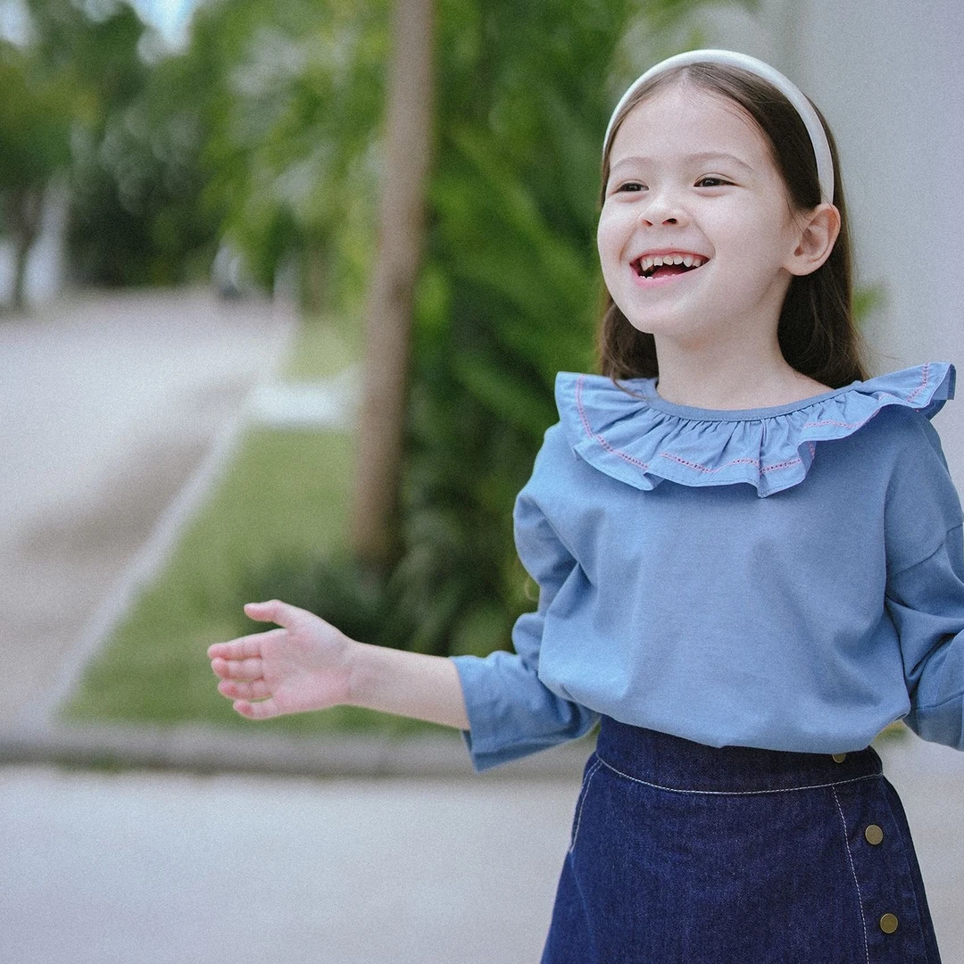 史豌豆女童秋季新款刺绣荷叶领t恤  Y2694