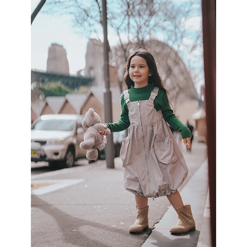 PISELLI史豌豆女童奶灰背带裙 Y3473