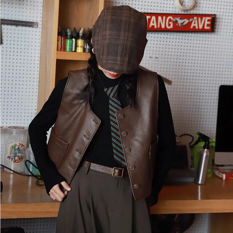 焦糖色PU皮马甲女2025年秋冬设计感复古百搭无袖坎肩外套1167