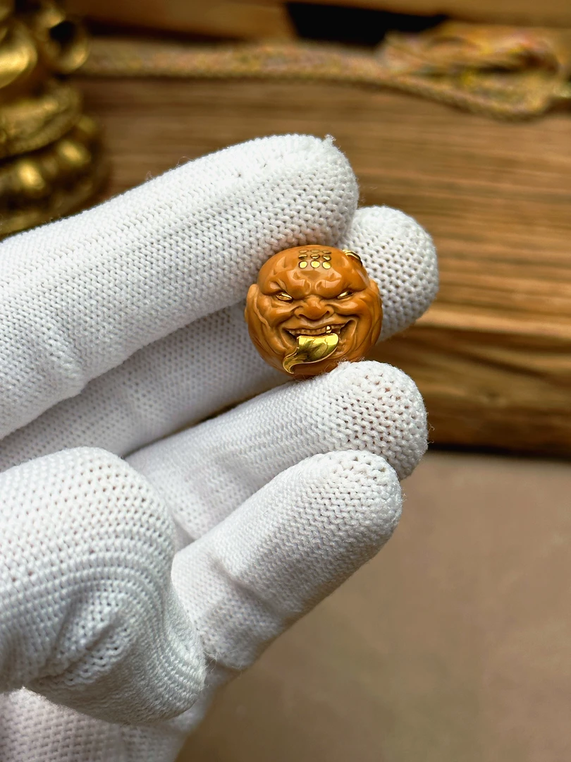 金舌戒王刀疤僧 猴头核桃雕刻