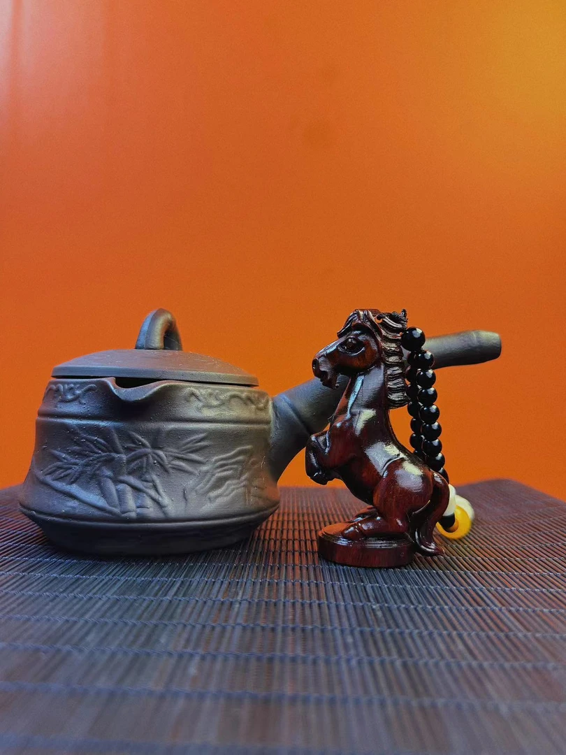 马 生肖檀木手把件