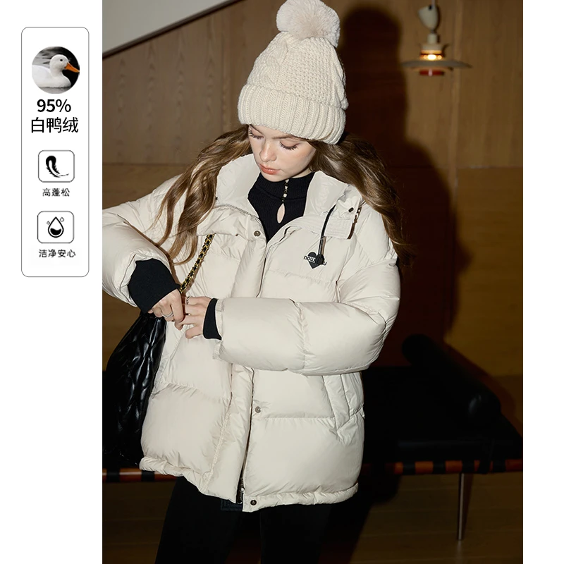 【95白鸭绒】库恩玛维杏色连帽羽绒服女2025年冬季新款时尚短外套
