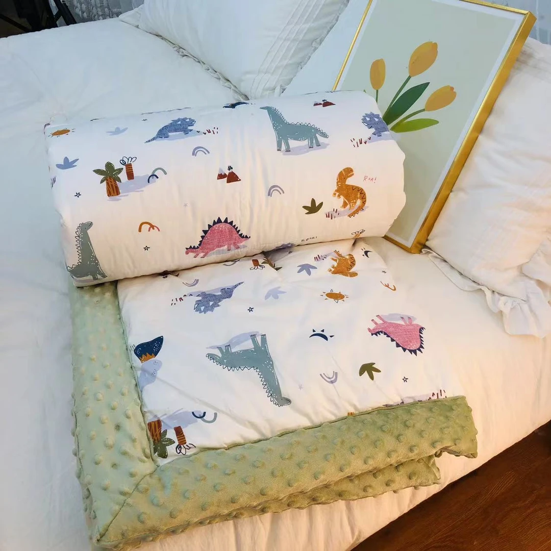 【恐龙乐园】A面纯棉B面婴儿绒1.5X2加厚豆豆被！填充大豆纤维！