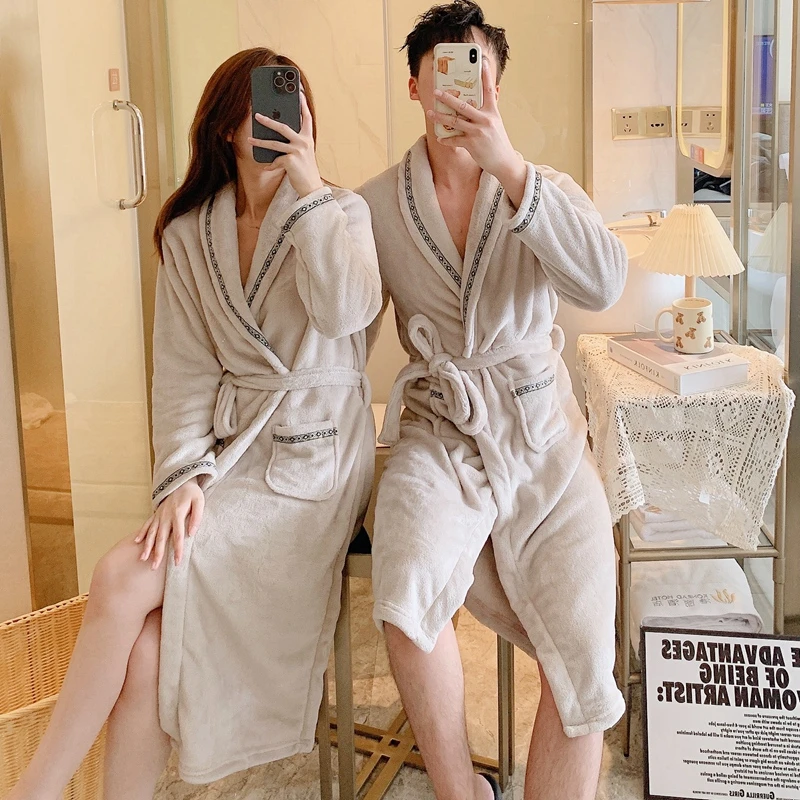 法兰绒家居服睡衣女秋冬加厚加绒保暖冬珊瑚绒睡袍男中长浴袍情侣