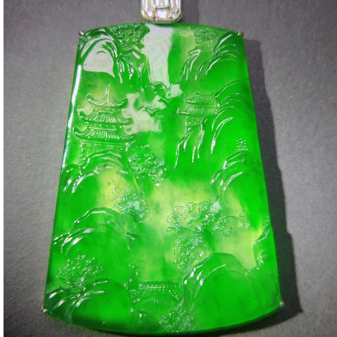 纯天然翡翠a货吊坠绿色满绿