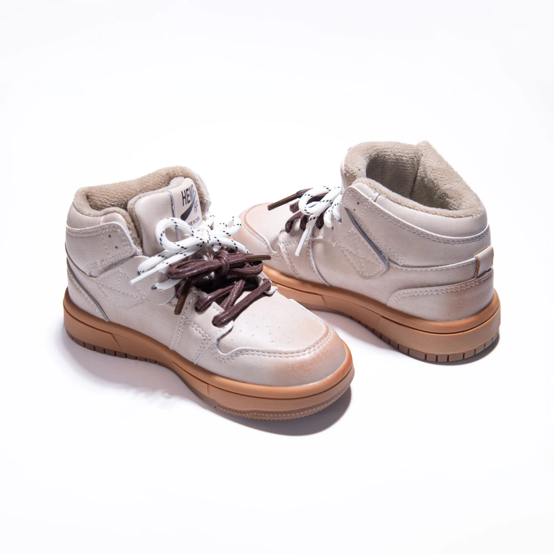 L.儿童板鞋2024秋冬款时尚加绒运动鞋防滑鞋底609