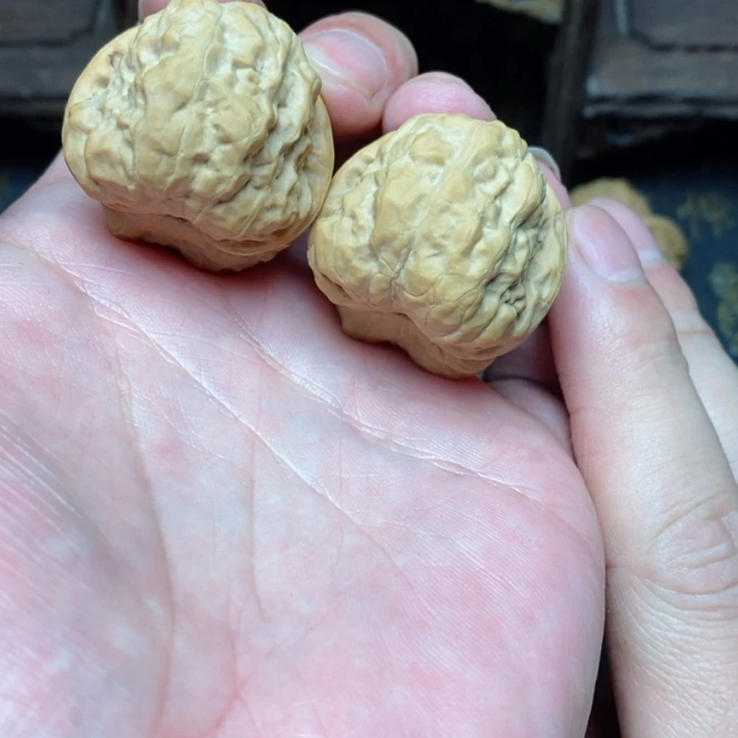 【闪购商品】桃核吊坠