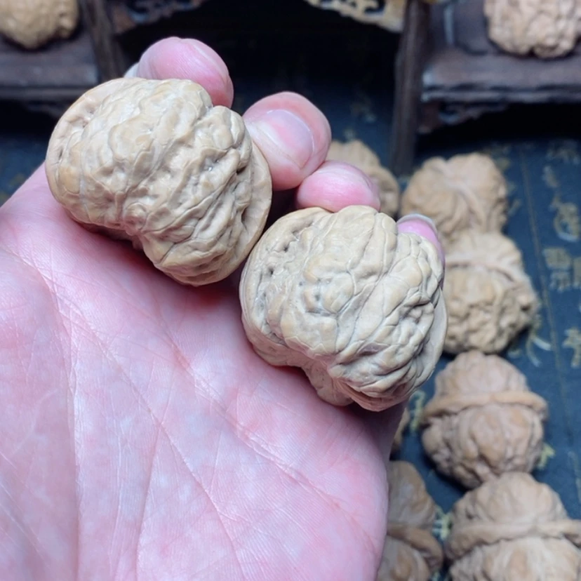 【闪购商品】桃核吊坠西****东