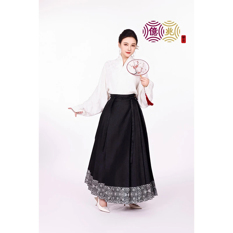 亿兆汉服【蝶芳菲】黑色中国风古风秋冬明制马面裙传统日常春夏大摆