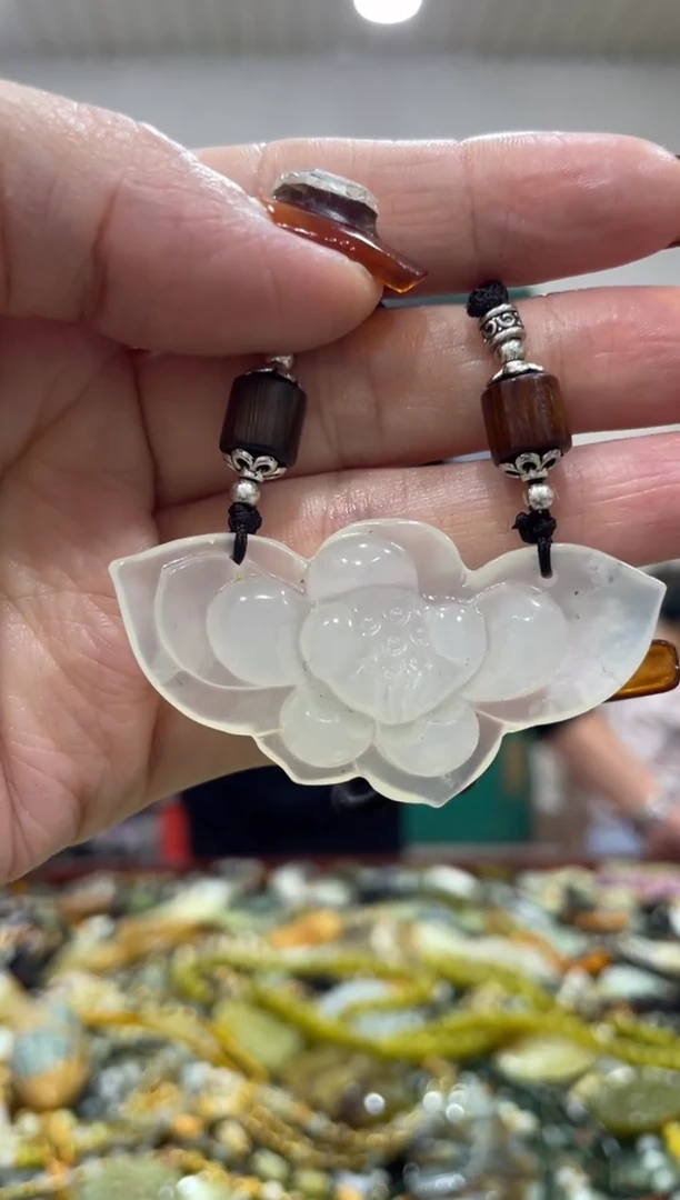 【闪购商品】岫玉吊坠未镶嵌