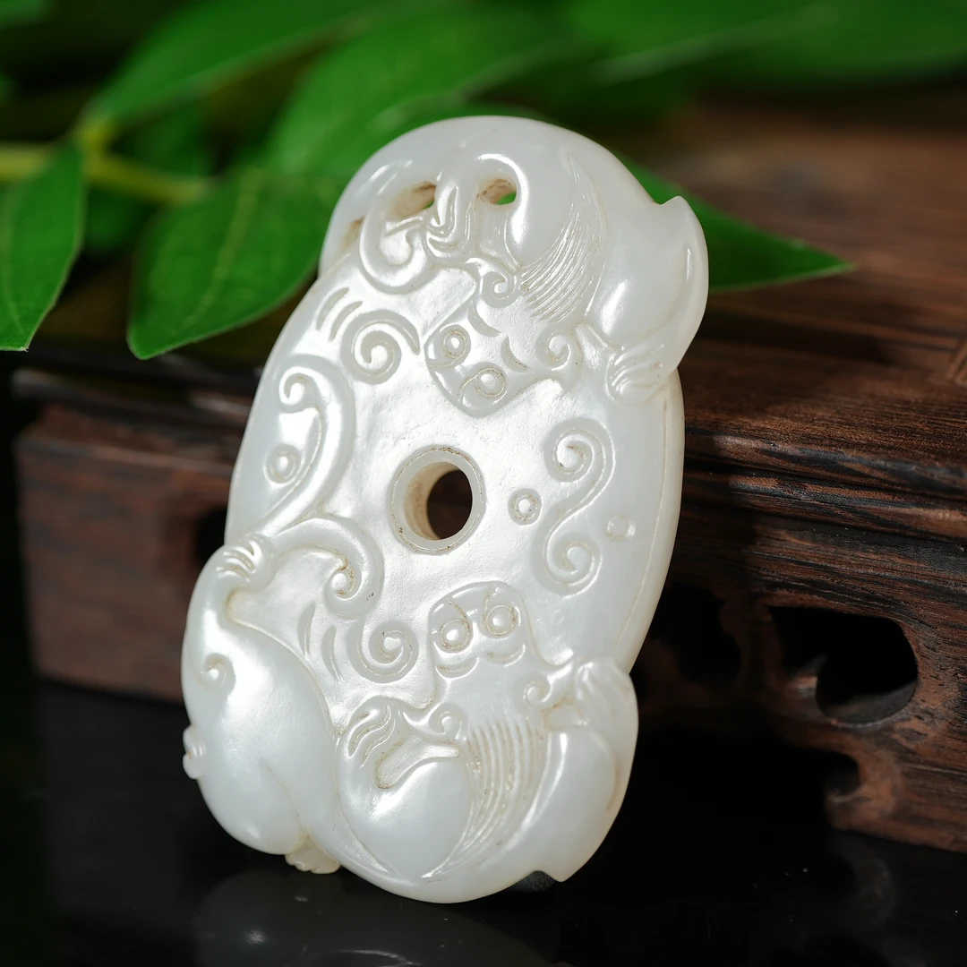 清代和田玉勾云龙纹出廓壁【华豫之门】AADB2412102003