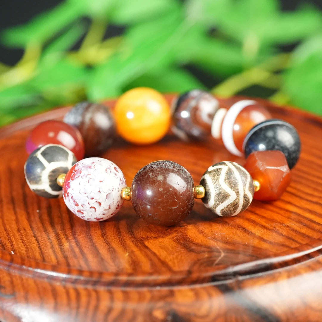 十九世纪玛瑙、料器、邦提克多宝手串【华豫之门】AAJJ2409070030