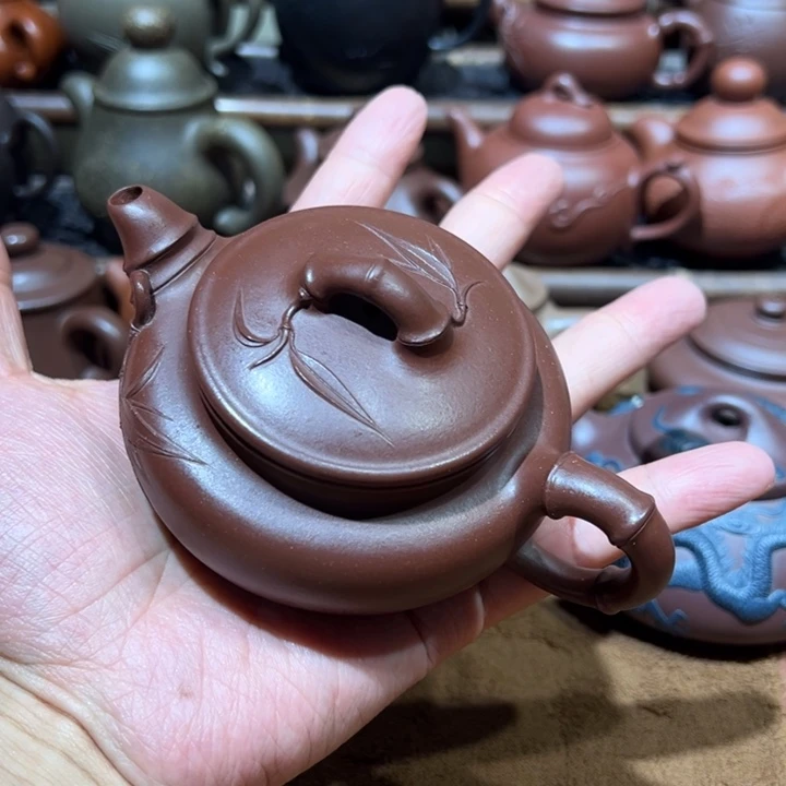 紫砂茶壶黄**.宜兴紫砂