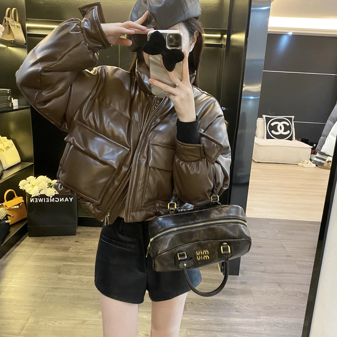 翻领纯色时尚个性大口袋羽绒服
