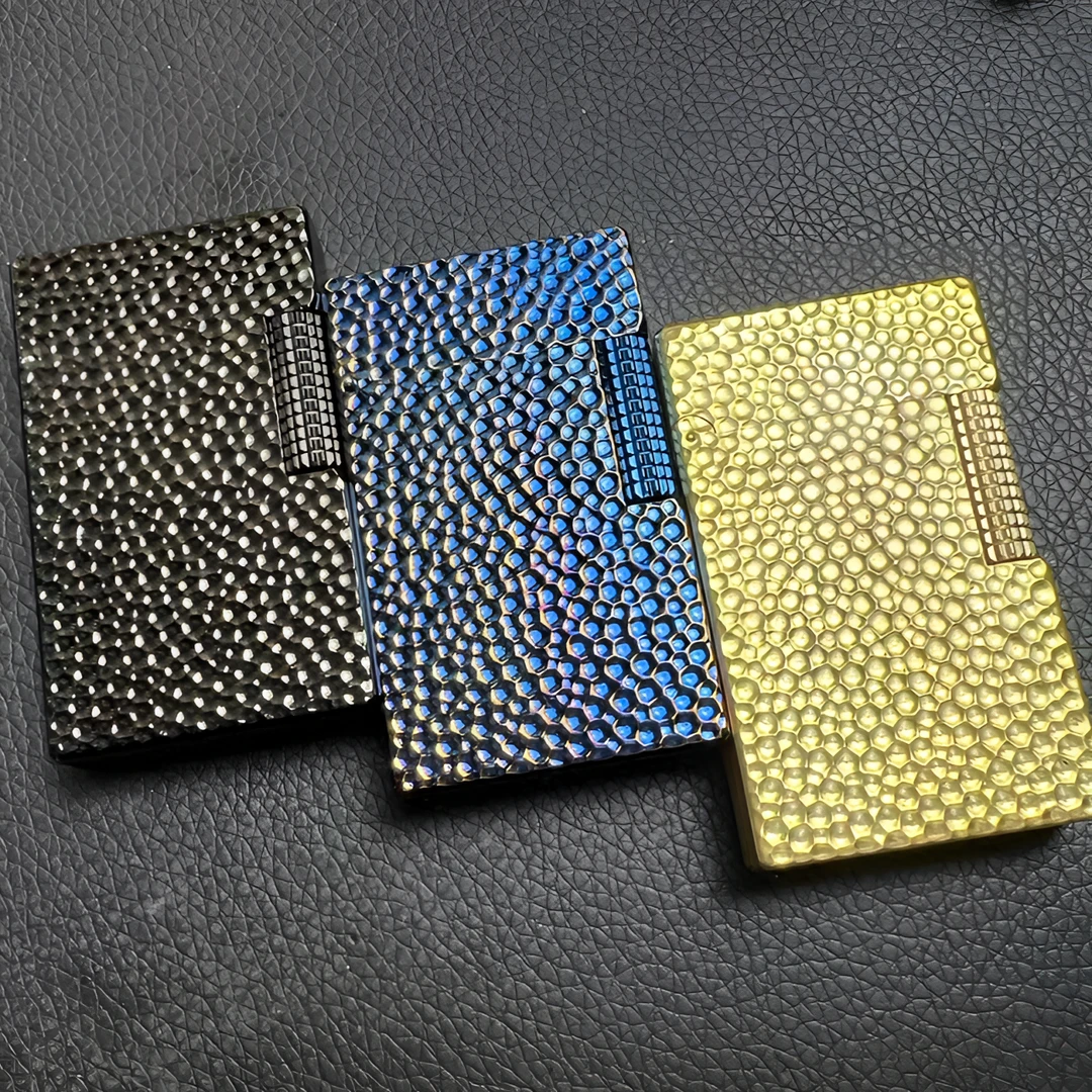 好运达煤油打火机 -013陨石坑 熏蓝清脆朗声钢音工艺淬火烤蓝双面