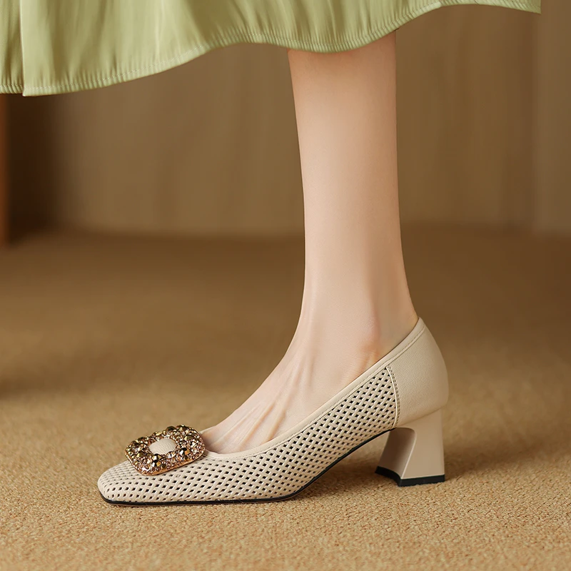 【羊皮】跟高5cm 软皮水钻镂空透气方跟单鞋女时尚百搭粗跟真皮女鞋