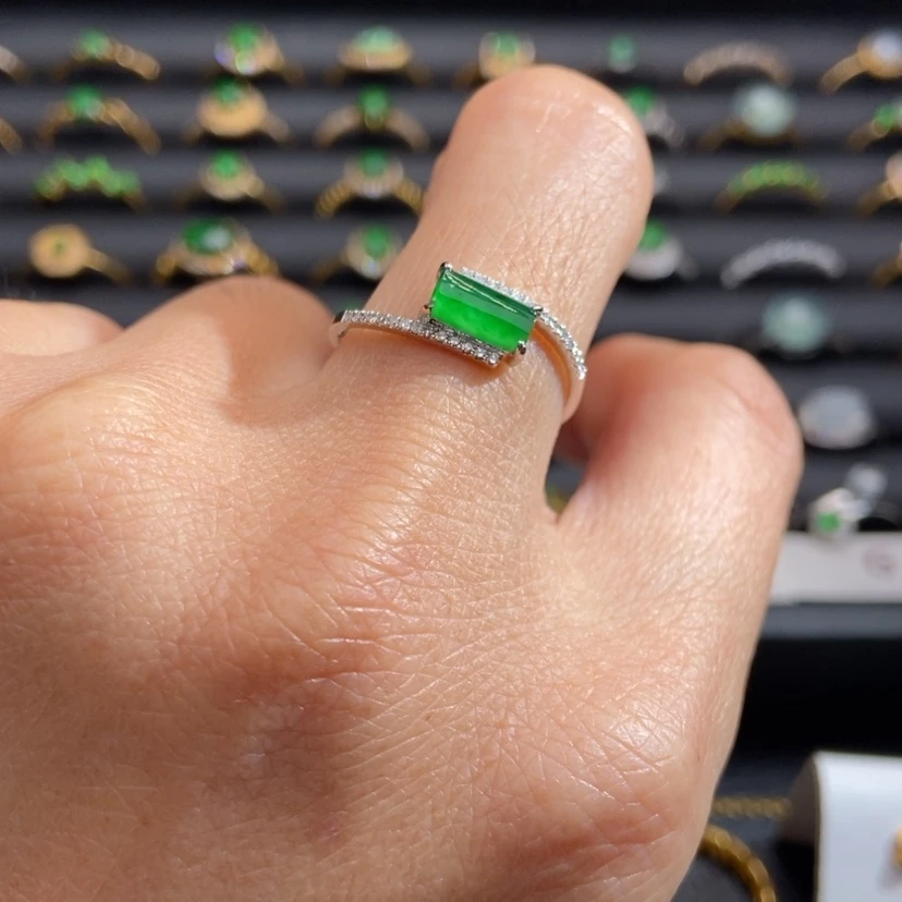 【闪购商品】翡翠戒指18K金镶嵌?****✨