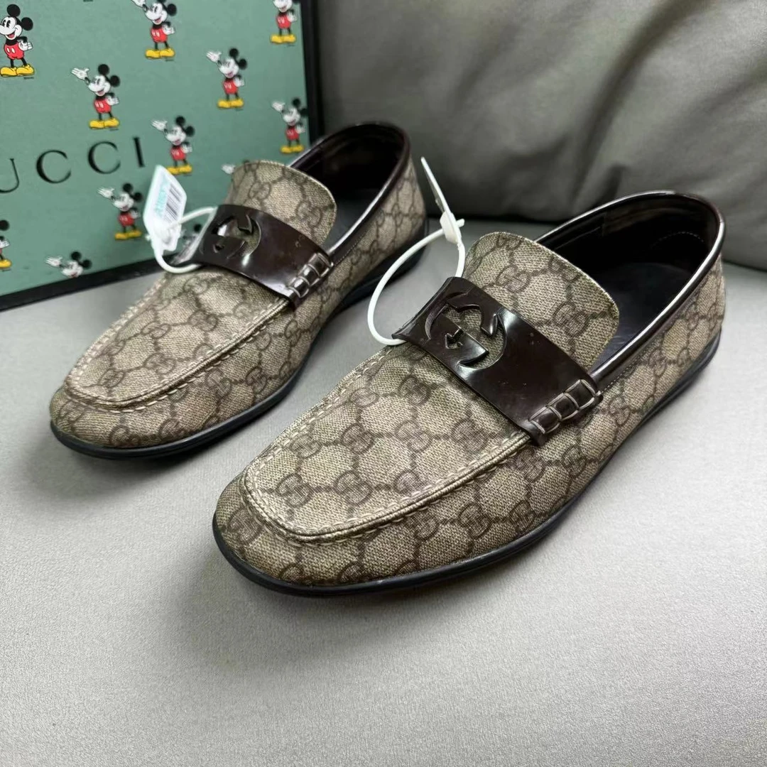 GUCCI/古驰乌木色双G老花满印时尚百搭休闲豆豆鞋 42.5码/95新