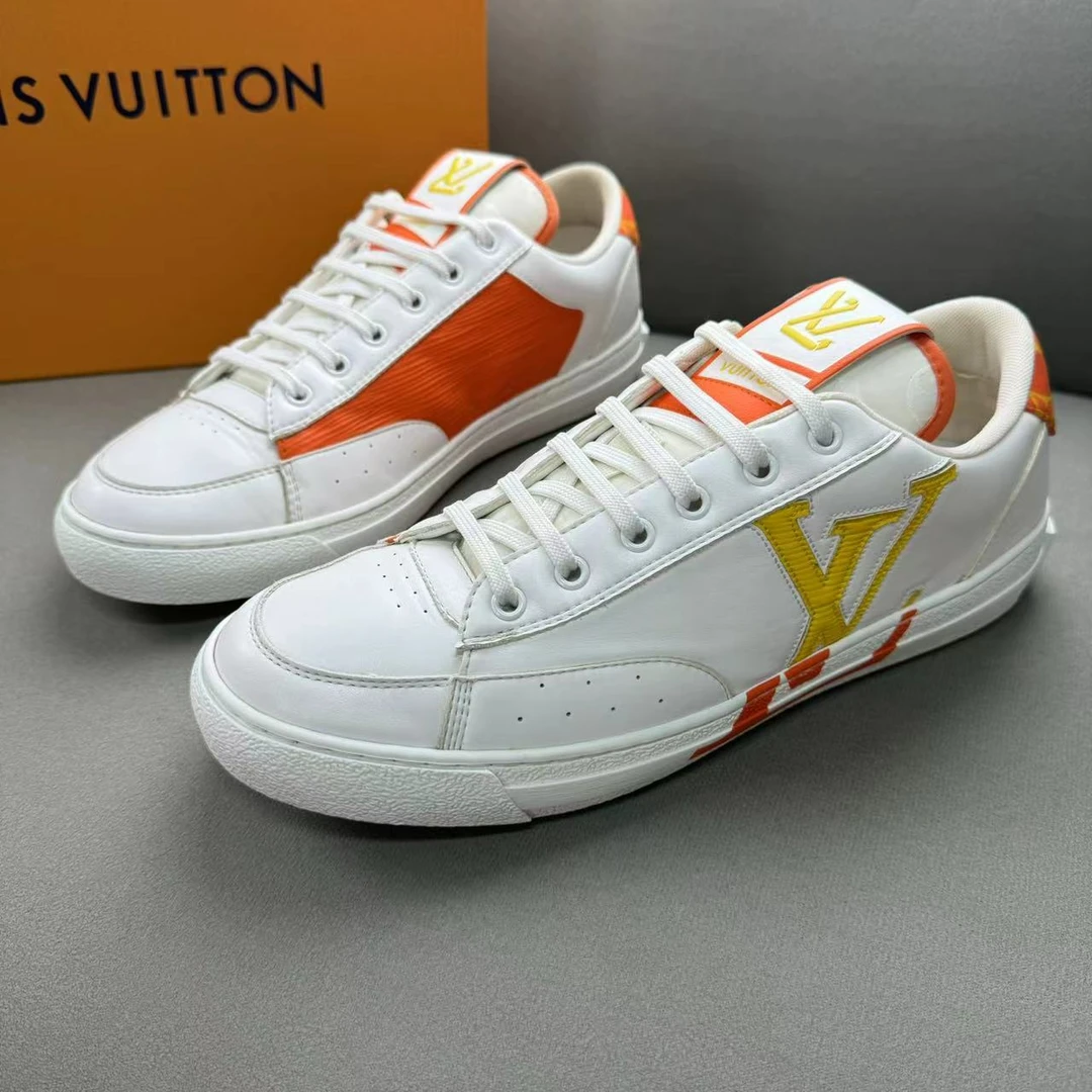 99新 LouisVuitton/路易威登 白橙侧错位大logo时尚百搭板鞋 41码