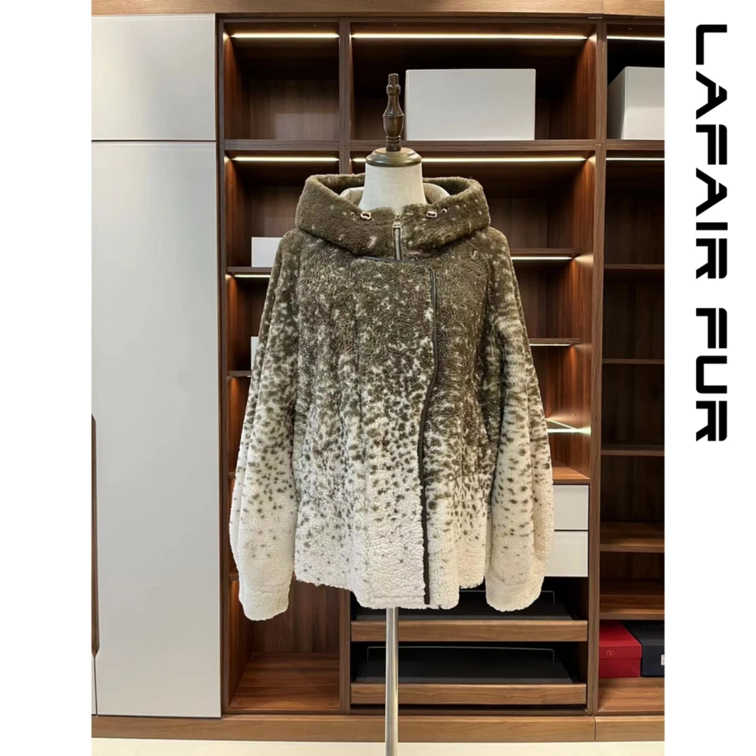 拉法时尚秋冬设计师短款连帽皮毛一体皮草外套23175