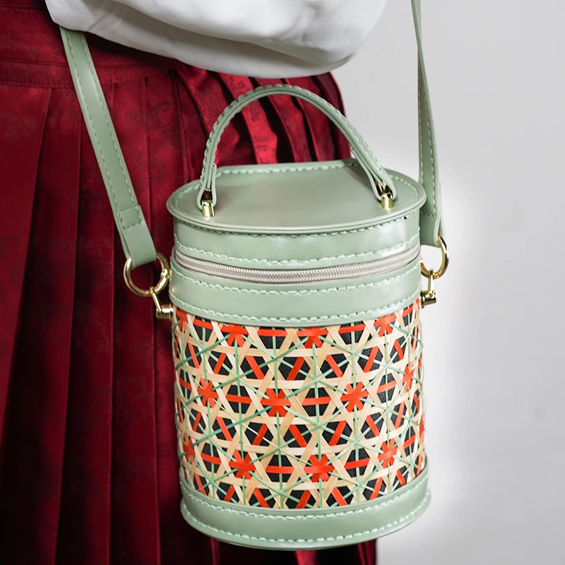 女士传统中式非遗竹编包纯手工水桶单肩包百搭轻奢小众简约圆筒包