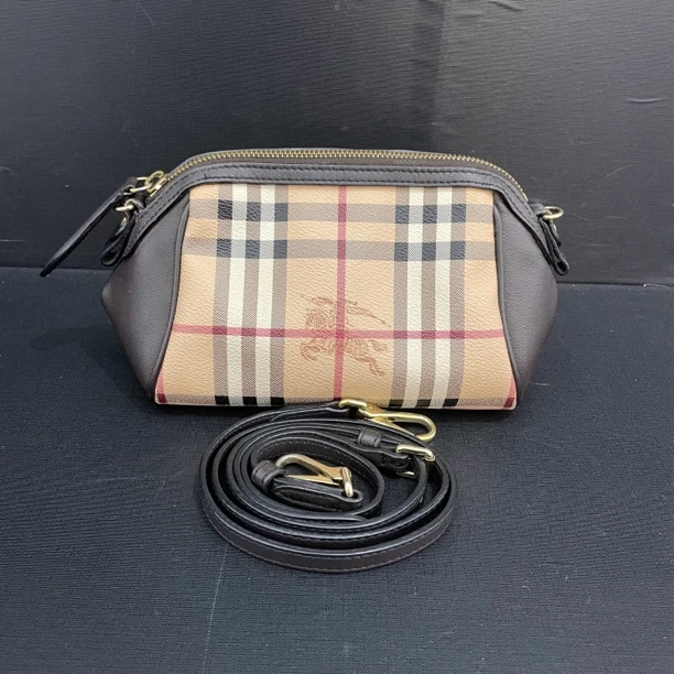 95新 BURBERRY/博柏利 小饺子斜挎包/货号11991