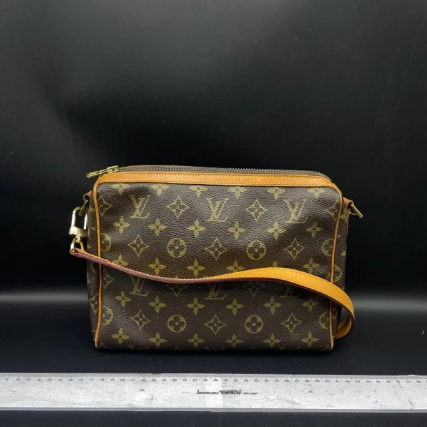 95新 LouisVuitton/路易威登 老花斜挎包/货号12913