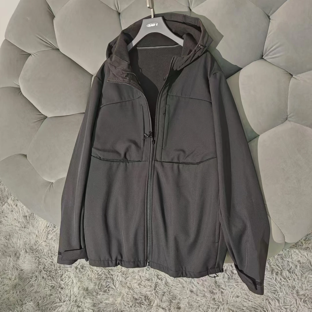 8868情侣款户外软壳冲锋衣时尚运动百搭防风商务梭织双层