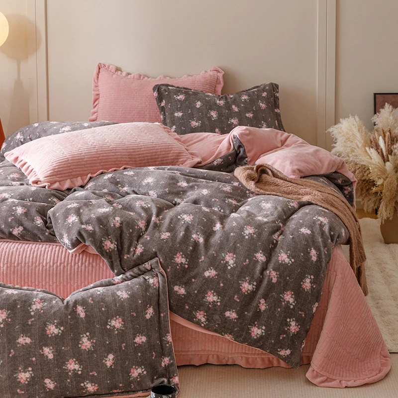 冬季复古风碎花加厚保暖花边款床盖牛奶绒四件套加厚被套床上用品