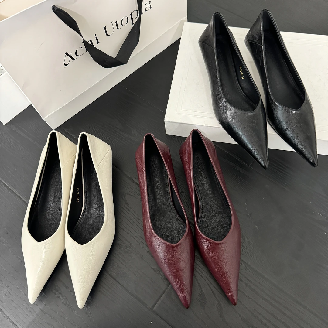 2024秋新款气质尖头软皮小猫跟单鞋女浅口百搭套脚低跟黑色工作鞋