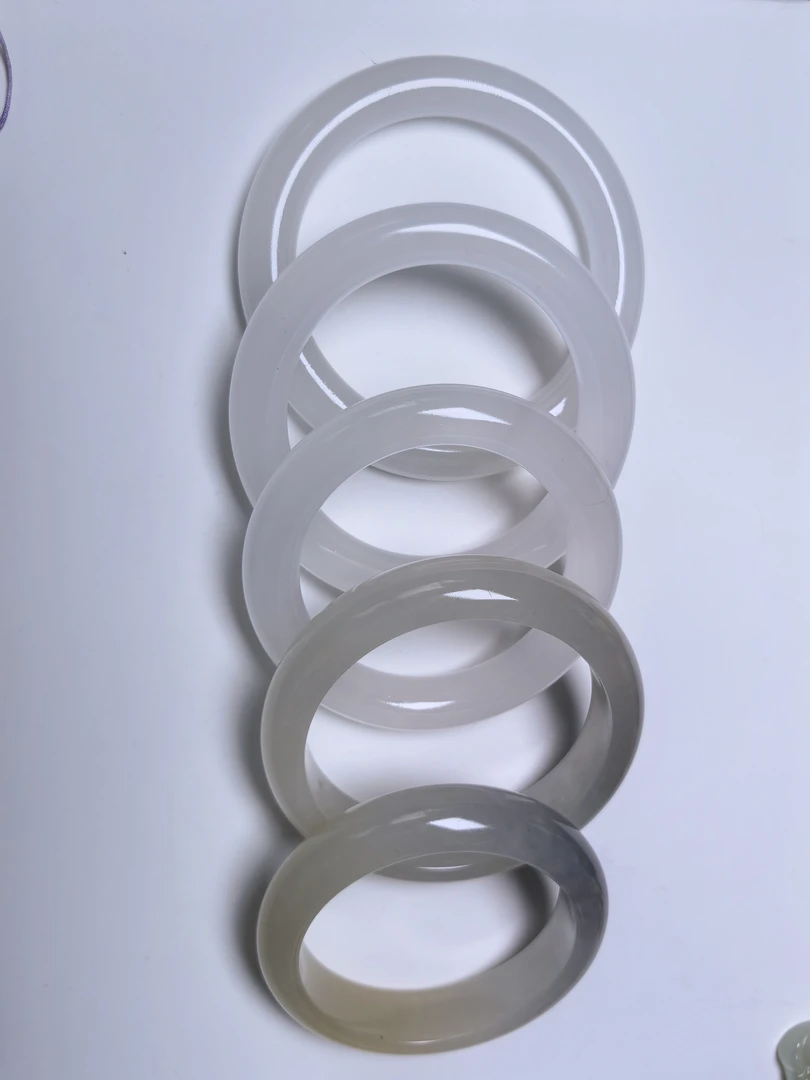 高冰高透天山翠冰翠手镯高货(多样性发货发其一)