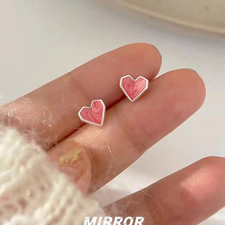 足银耳饰 【足银粉色滴胶爱心耳钉】迷你可爱小众百搭甜美少女耳饰