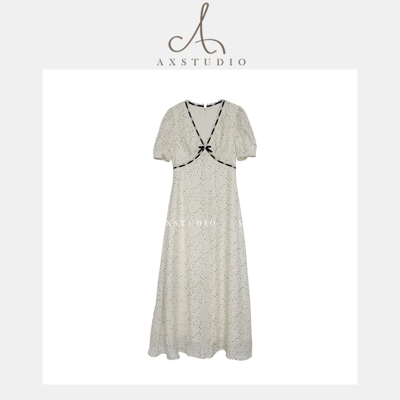 【NO退还 年末大促微瑕】阿昕亮晶晶 海盐白沙 V领连衣裙AX240098