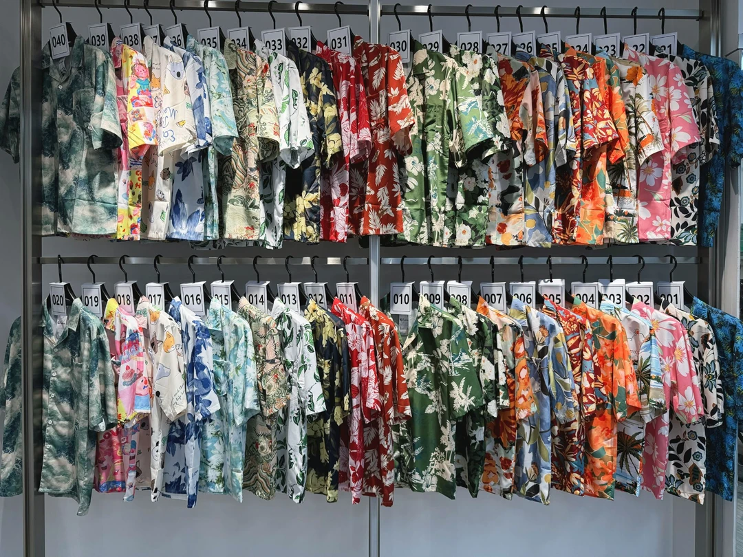 夏威夷花衬衫休闲宽松沙滩潮流衬衣复古港风情侣度假海岛服