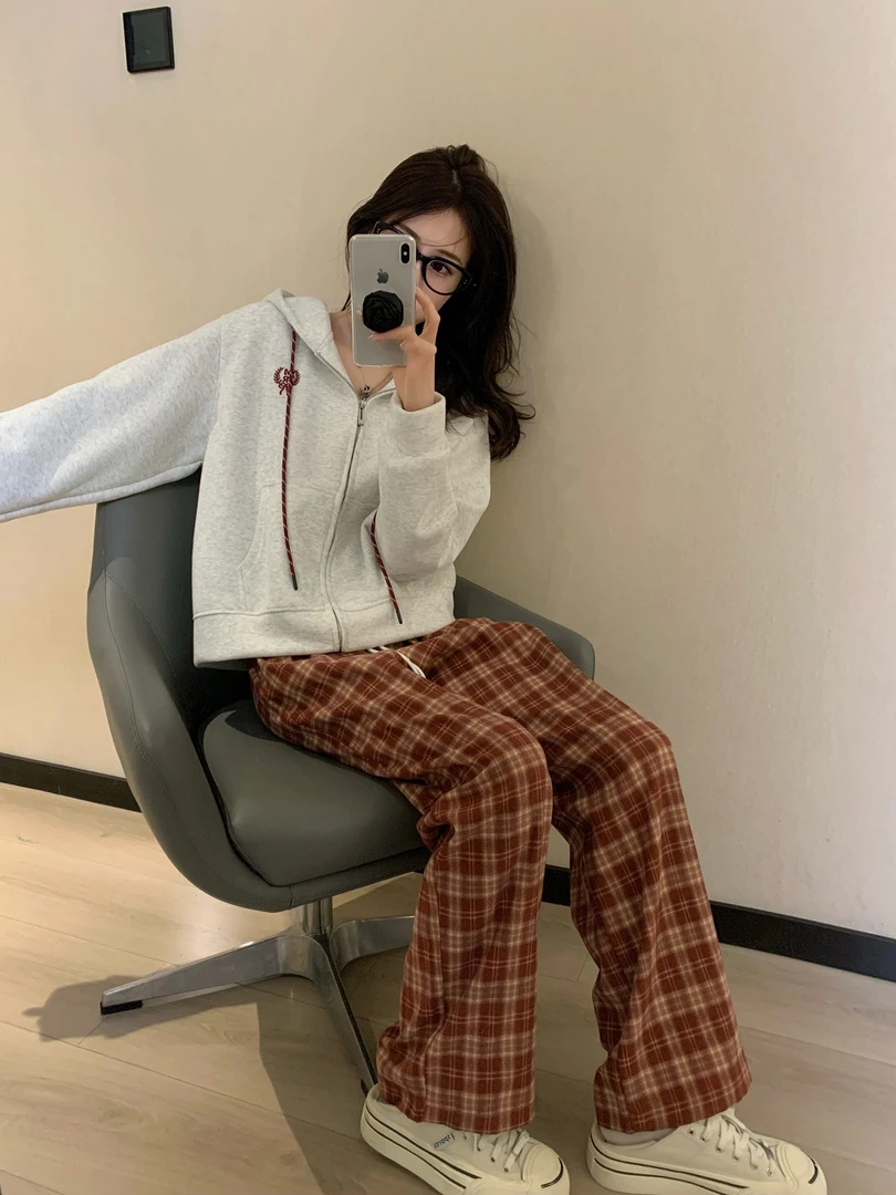 加绒刺绣小版卫衣外套拉链开衫