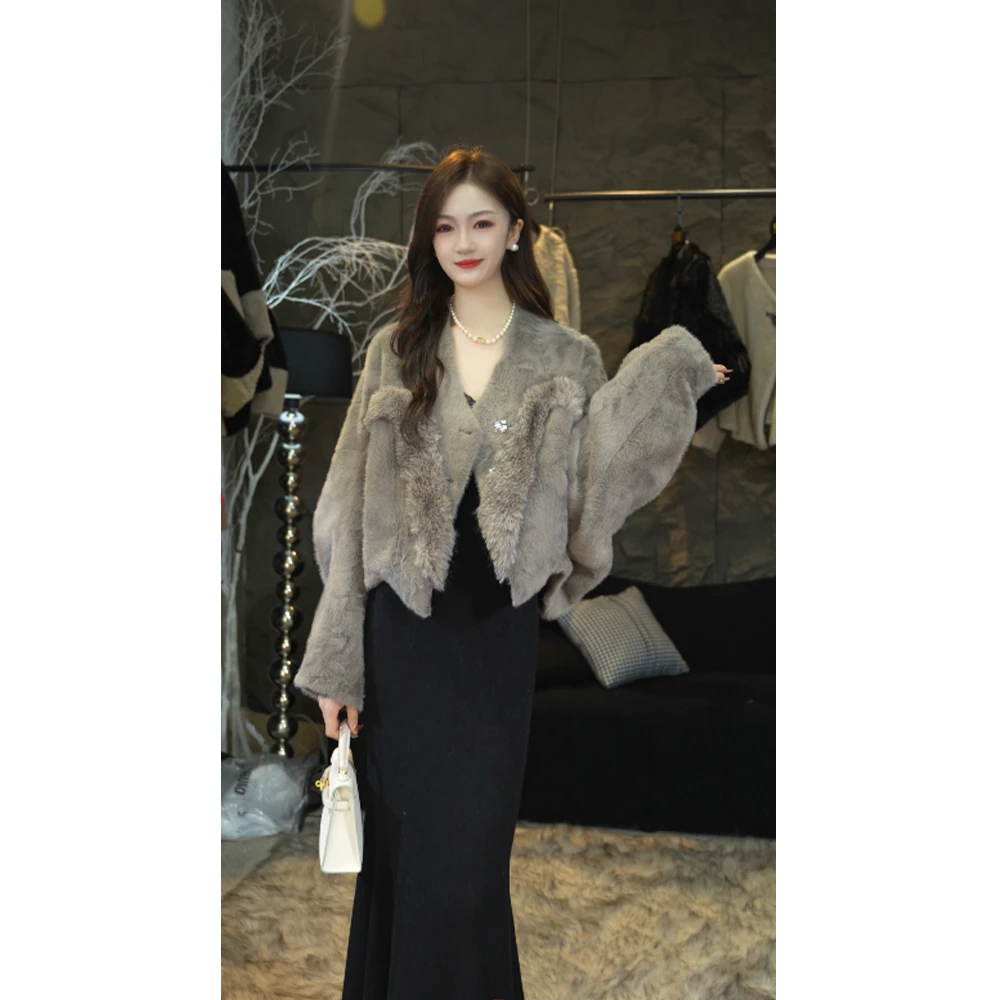 24329 LELE轻奢气质精致蝙蝠袖短外套显瘦百搭韩版秋冬上衣女外套