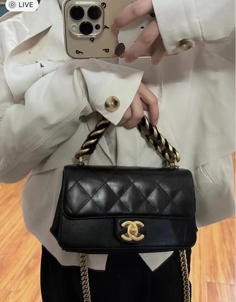 99新 Chanel/香奈儿 香奈儿大都会风琴斜挎单肩包包／青柠2173