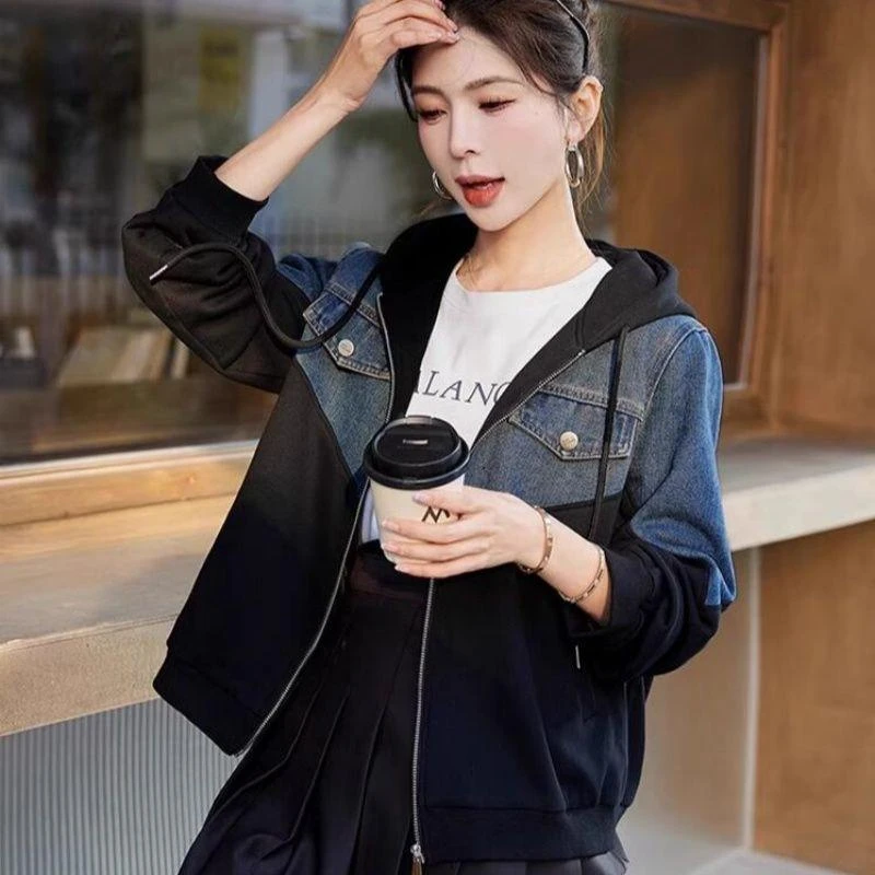 休闲连帽卫衣拼接牛仔短外套女2025春秋新款洋气宽松显瘦夹克上衣