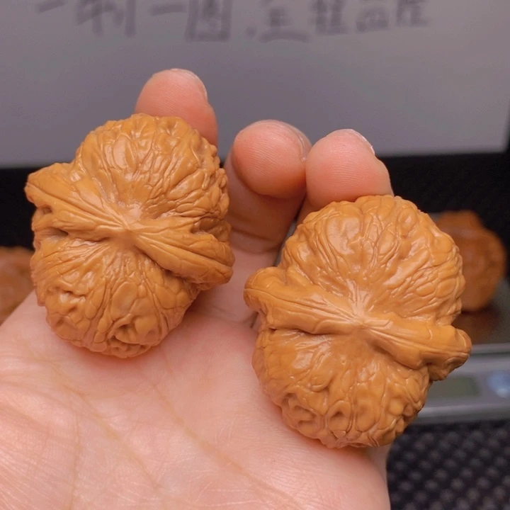 文玩核桃吊坠M****—元宝013