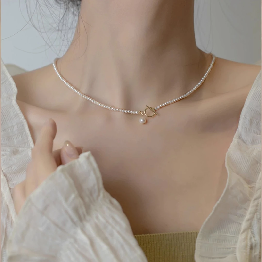 CHUHAN/初菡 合金亚克力项链 OT扣项链女轻奢小众高级感锁骨链