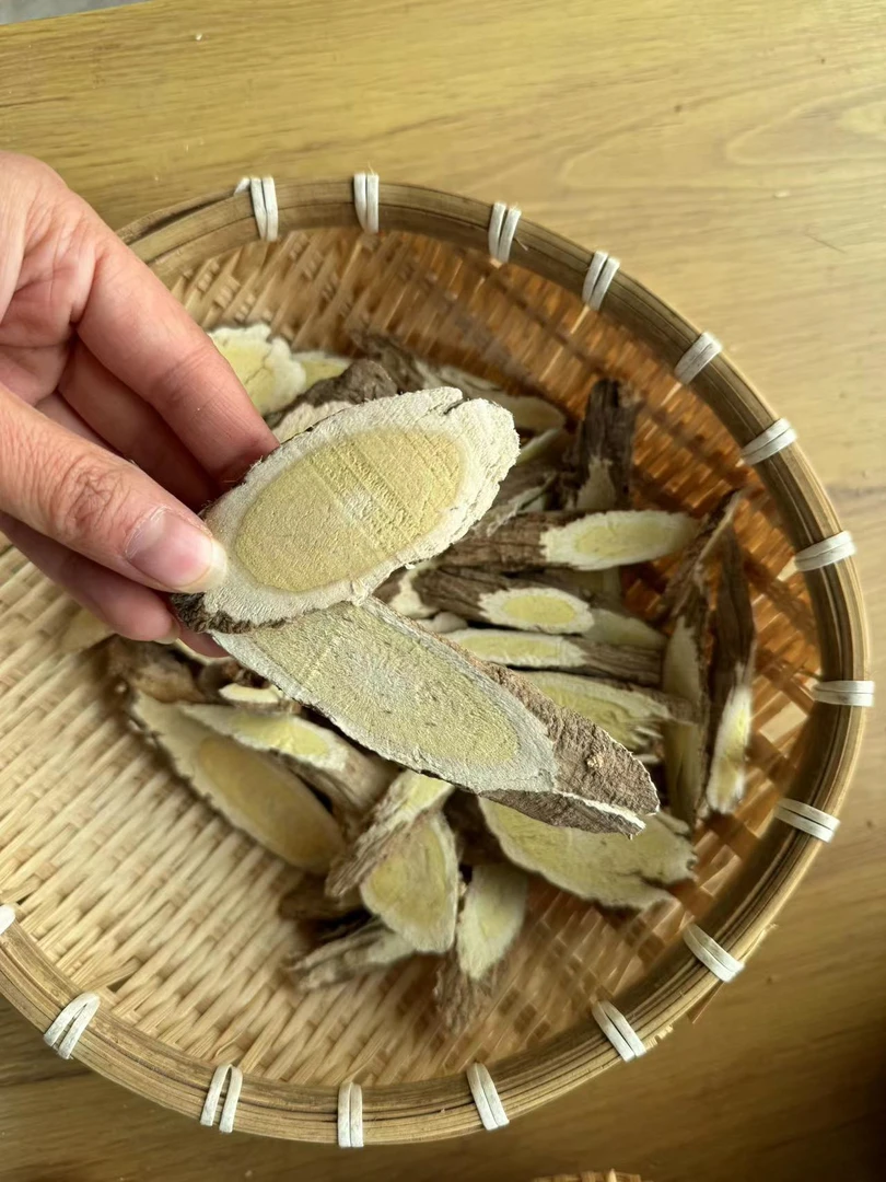 [老黄芪]甘肃岷县十年份以上老黄芪(蛋黄心）
